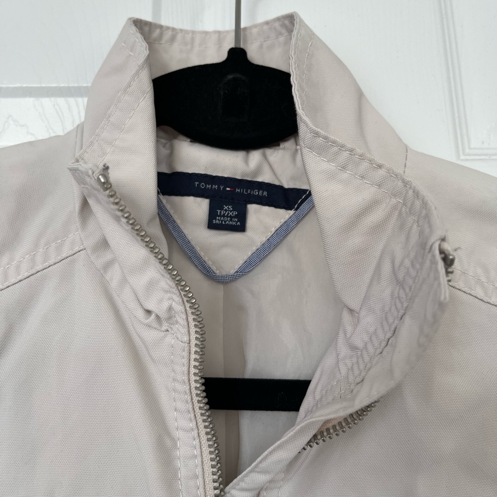 Brand: Tommy Hilfiger Size: XS Color: Off White. Excellent condition!